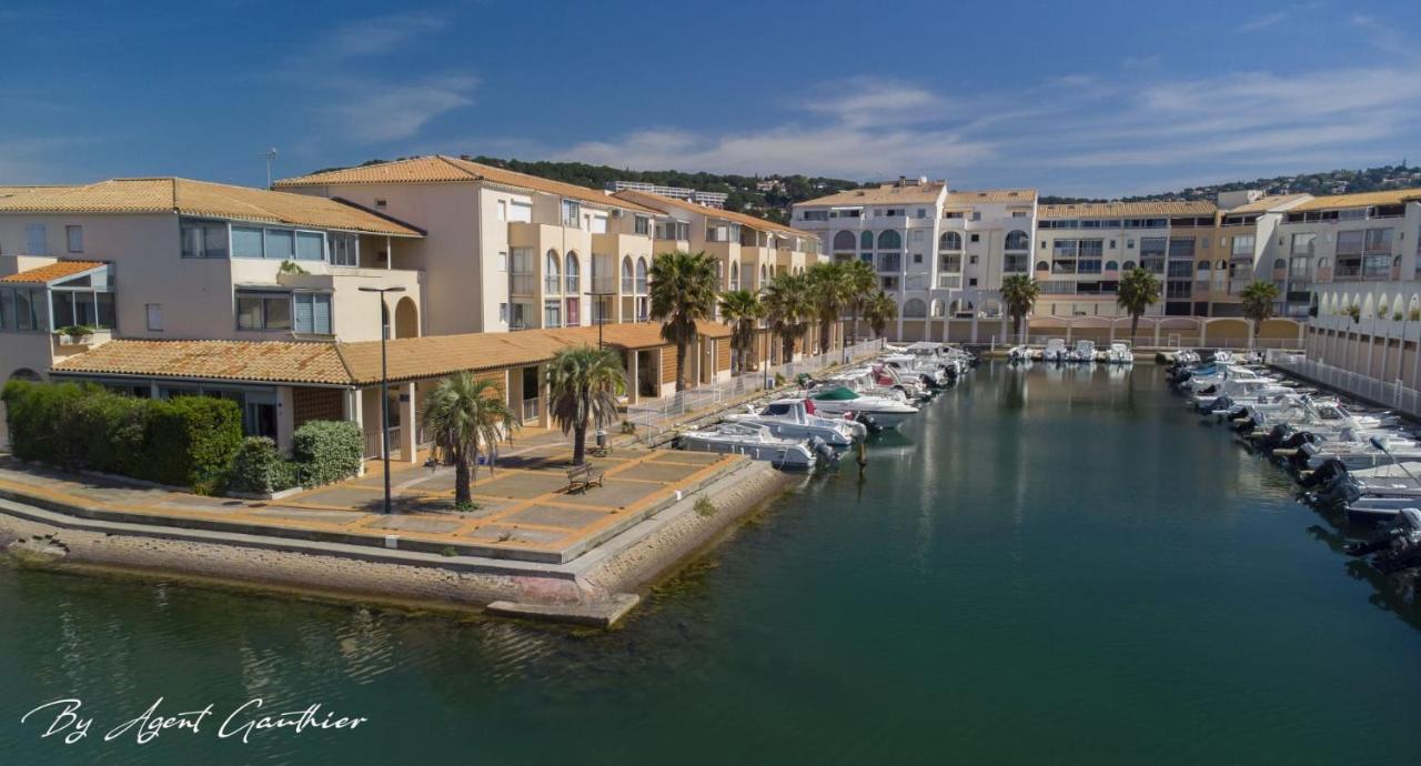 Charmant 2 Pieces Les Pieds Dans L'Eau Sète Dış mekan fotoğraf